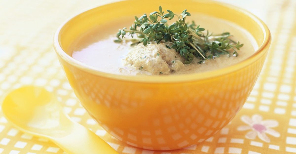 Gemüsesuppe mit Hafer-Klößchen Rezept | EAT SMARTER