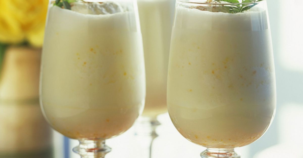 Gin Fizz mit Zitronenverbene Rezept EAT SMARTER