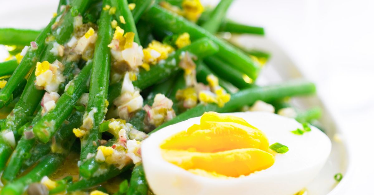Grüne Bohnen mit Ei Rezept | EAT SMARTER Grüne Bohnen mit Ei Rezept | EAT SMARTER