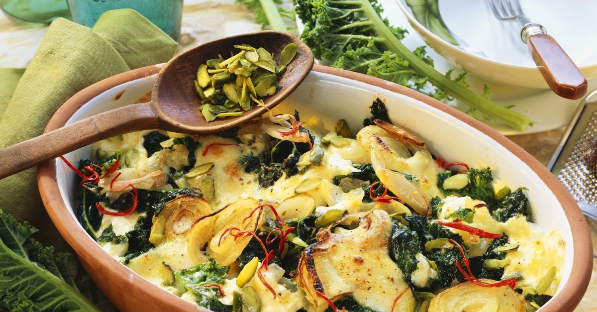 Grünkohlauflauf Rezept | EAT SMARTER Grünkohlauflauf Rezept | EAT SMARTER