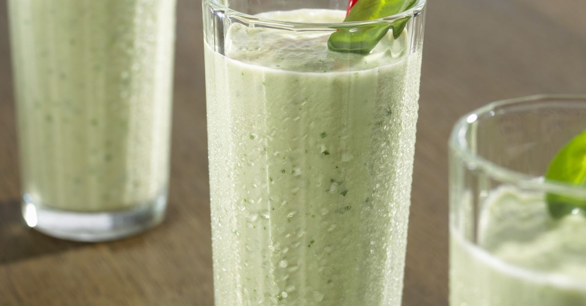 Gurken-Basilikum-Kaltschale Rezept | EAT SMARTER