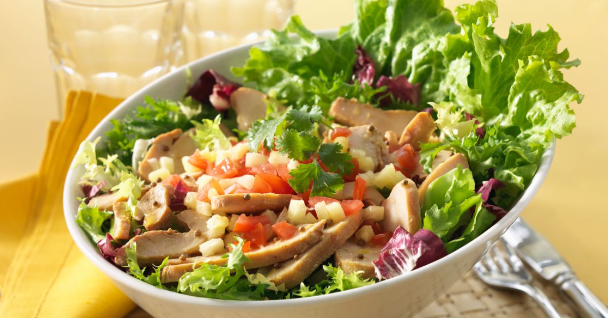 Hähnchensalat mit Ananas Rezept | EAT SMARTER Hähnchensalat mit Ananas Rezept | EAT SMARTER