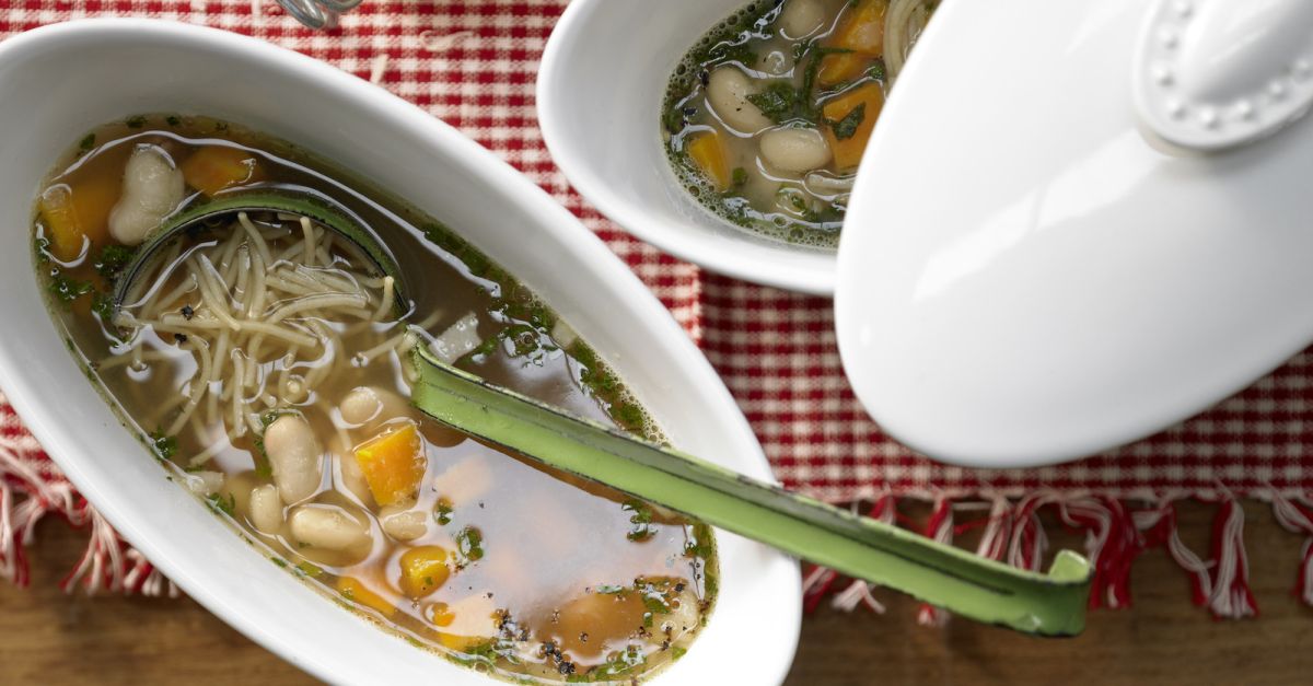 Italienischer Nudel-Bohnen-Eintopf Rezept | EAT SMARTER