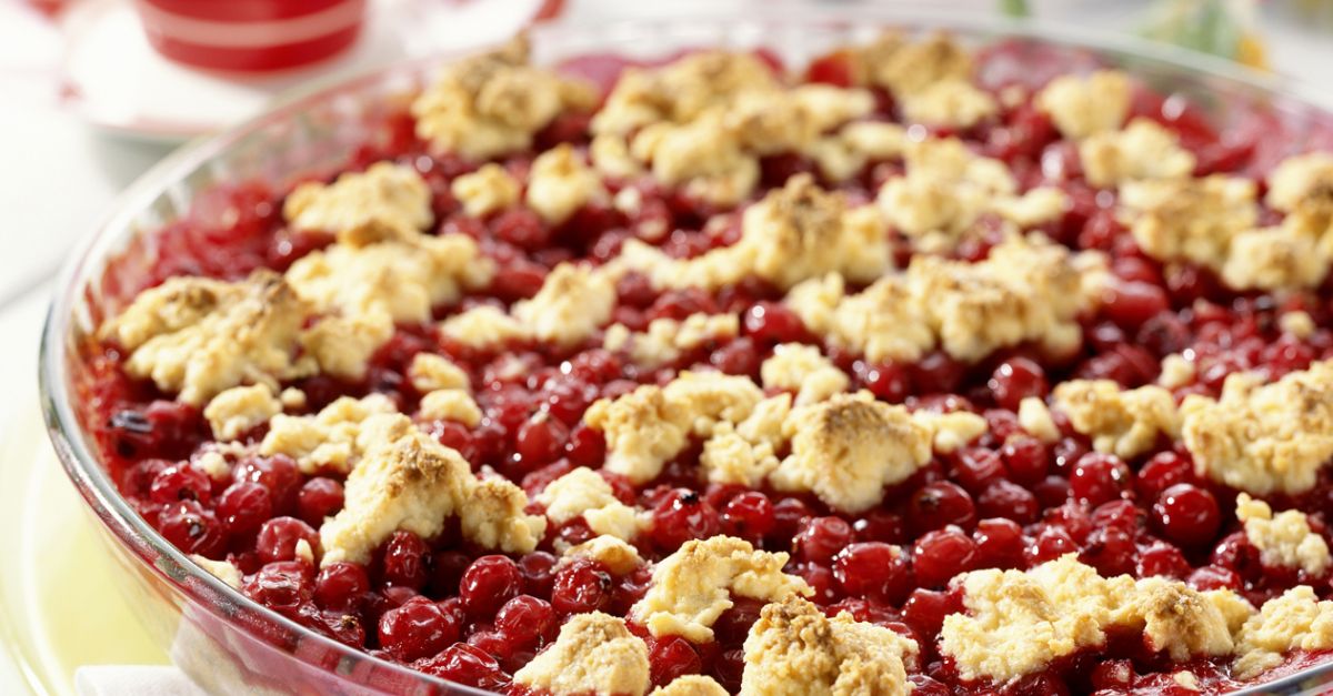 Johannisbeer-Crumble Rezept | EAT SMARTER