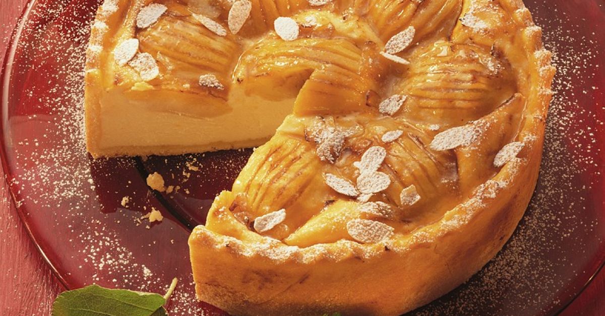 Käse-Apfelkuchen Rezept | EAT SMARTER