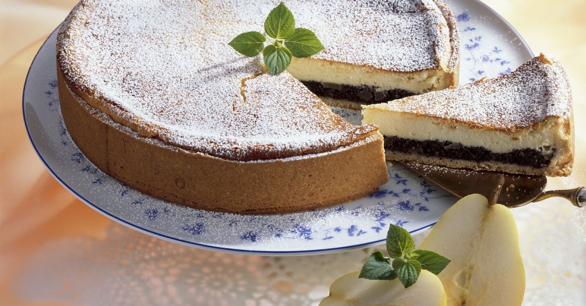 Käse-Mohn-Kuchen mit Birnen Rezept | EAT SMARTER