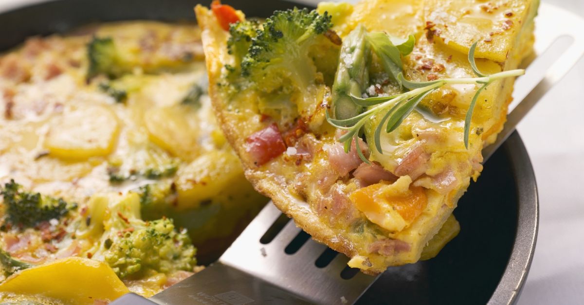 Kartoffel-Omelett mit Gemüse Rezept | EAT SMARTER