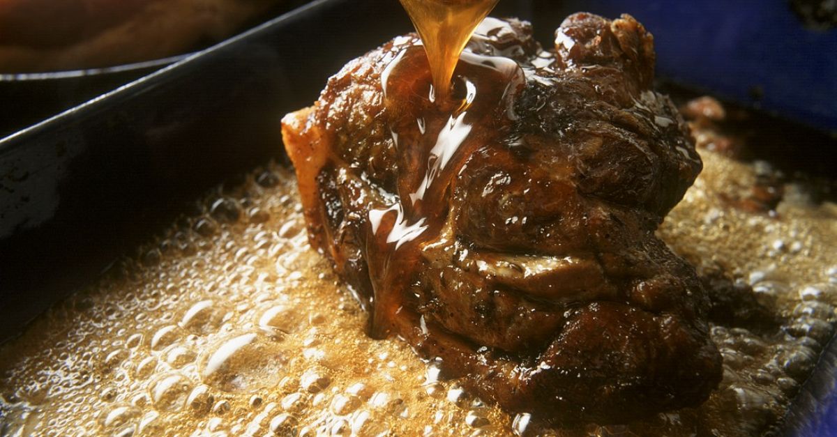 Knoblauch-Schweinebraten mit Honig Rezept | EAT SMARTER