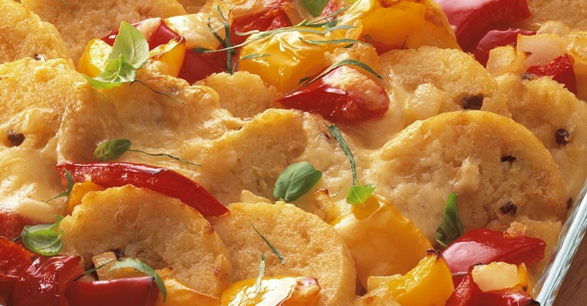 Knödel-Paprika-Gratin Rezept | EAT SMARTER