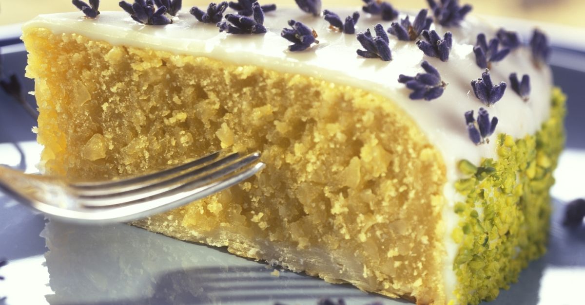 Lavendelkuchen Rezept | EAT SMARTER