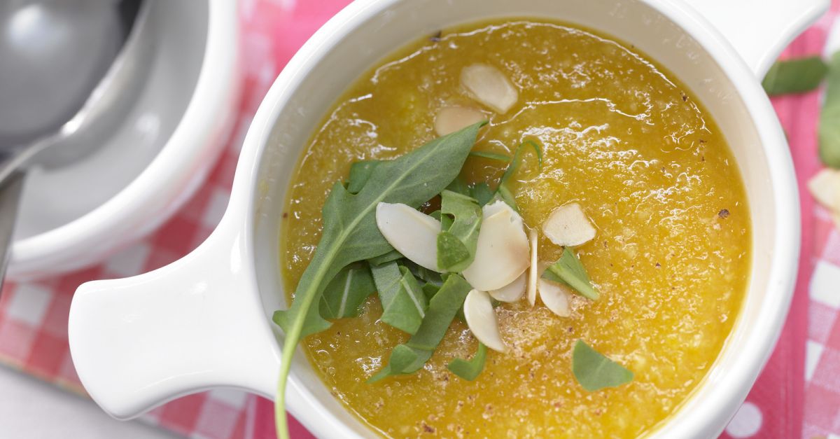 Möhrencremesuppe Rezept | EAT SMARTER
