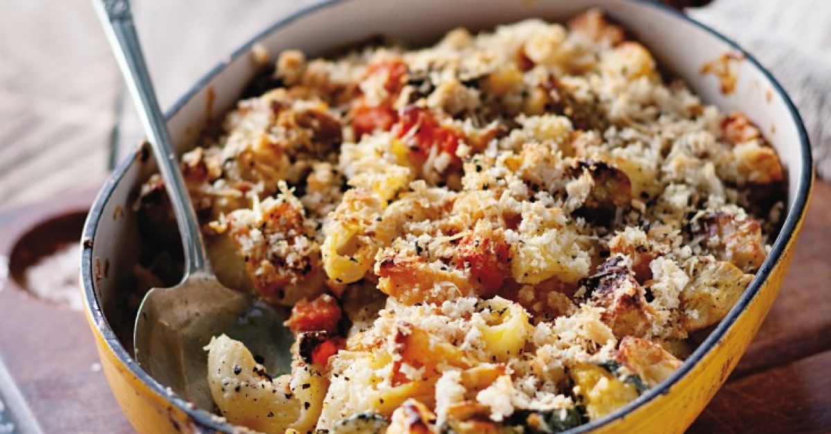 Nudelgratin mit Gemüse Rezept | EAT SMARTER Nudelgratin mit Gemüse Rezept | EAT SMARTER