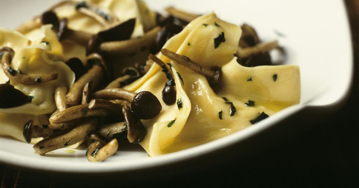 Pasta mit Waldpilzen Rezept | EAT SMARTER