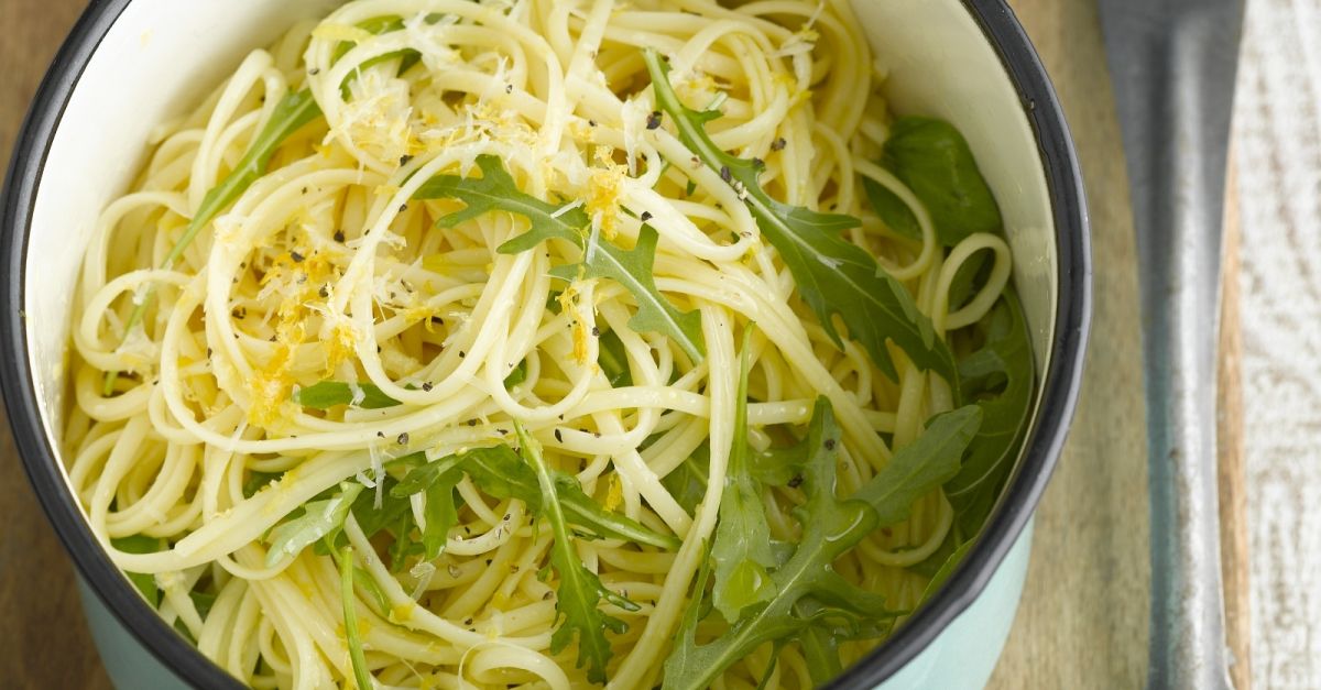 Pasta mit Zitrone und Rucola Rezept | EAT SMARTER