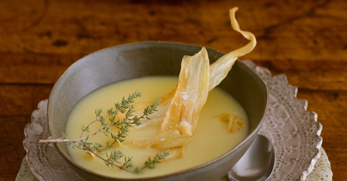 Pastinakensuppe Rezept | EAT SMARTER Pastinakensuppe Rezept | EAT SMARTER