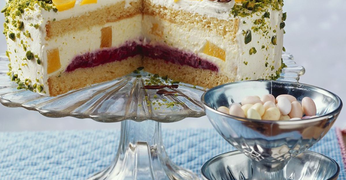 PfirsichMelbaTorte zu Ostern Rezept EAT SMARTER