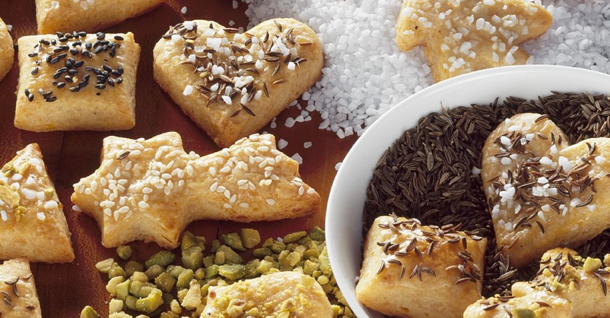 Pikantes Gebäck mit Käse Rezept | EAT SMARTER