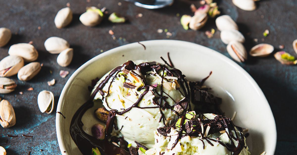 Pistazien-Eis Rezept | EAT SMARTER