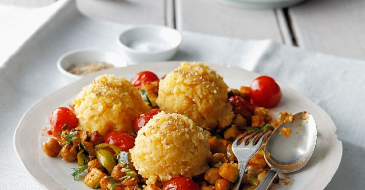 PolentaBällchen mit Kichererbsensauce Rezept EAT SMARTER