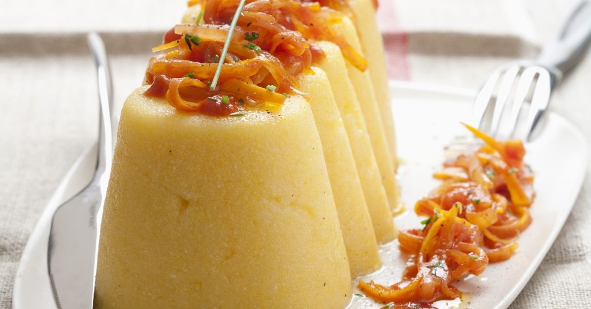 PolentaPastete mit Zwiebeln und Möhren (Timballi di polenta) Rezept