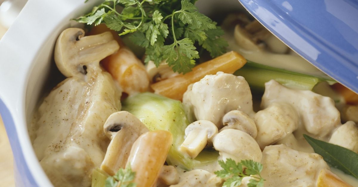 Ragout vom Kalb mit Pilzen und Gemüse Rezept | EAT SMARTER