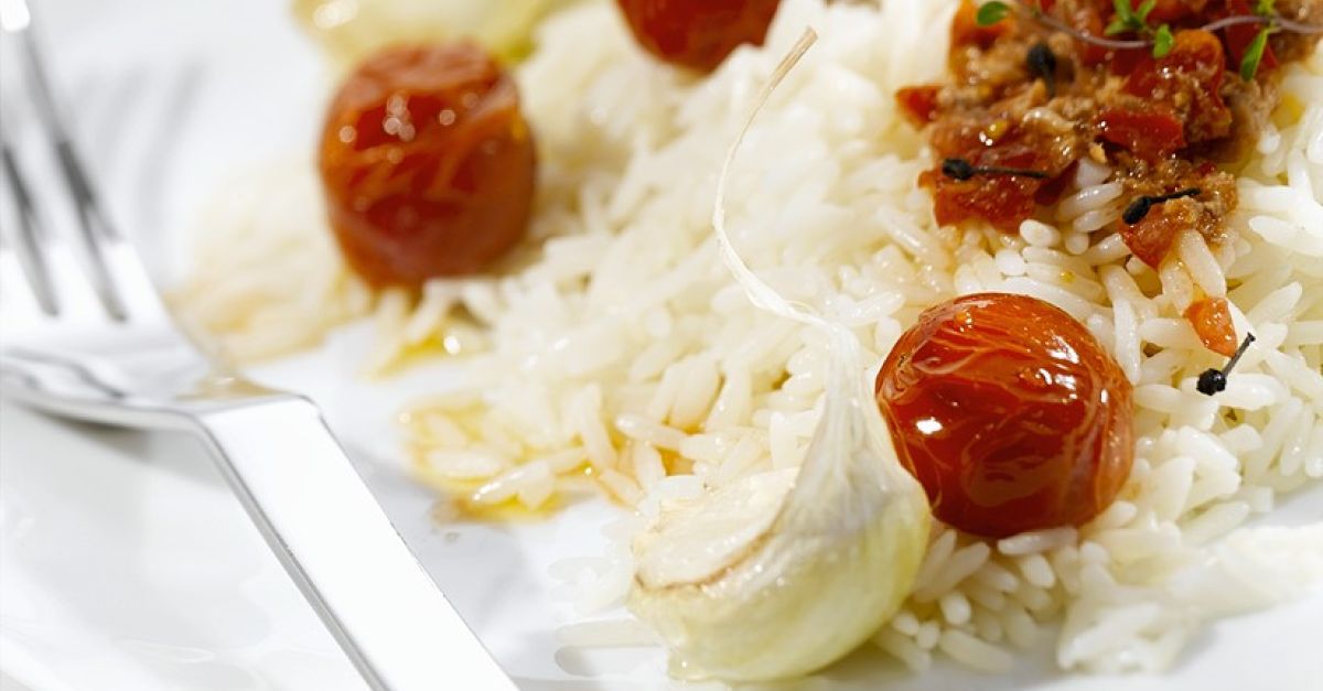 Reis mit Thunfischsauce Rezept | EAT SMARTER