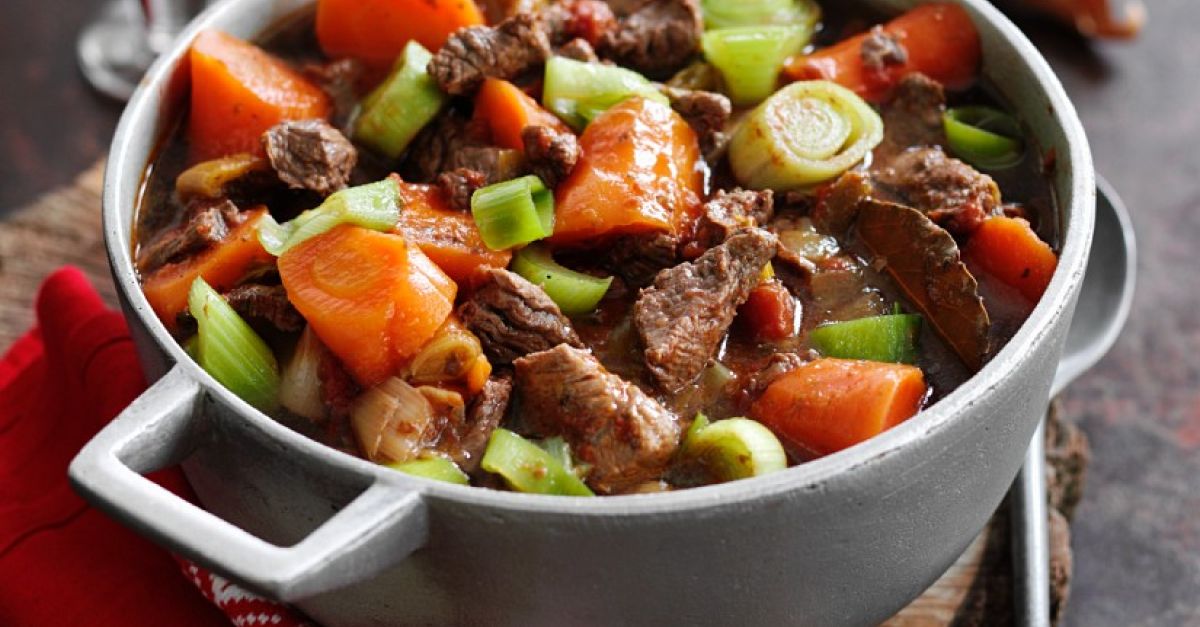 Rindfleisch-Gemüsetopf Rezept | EAT SMARTER Rindfleisch-Gemüsetopf Rezept | EAT SMARTER