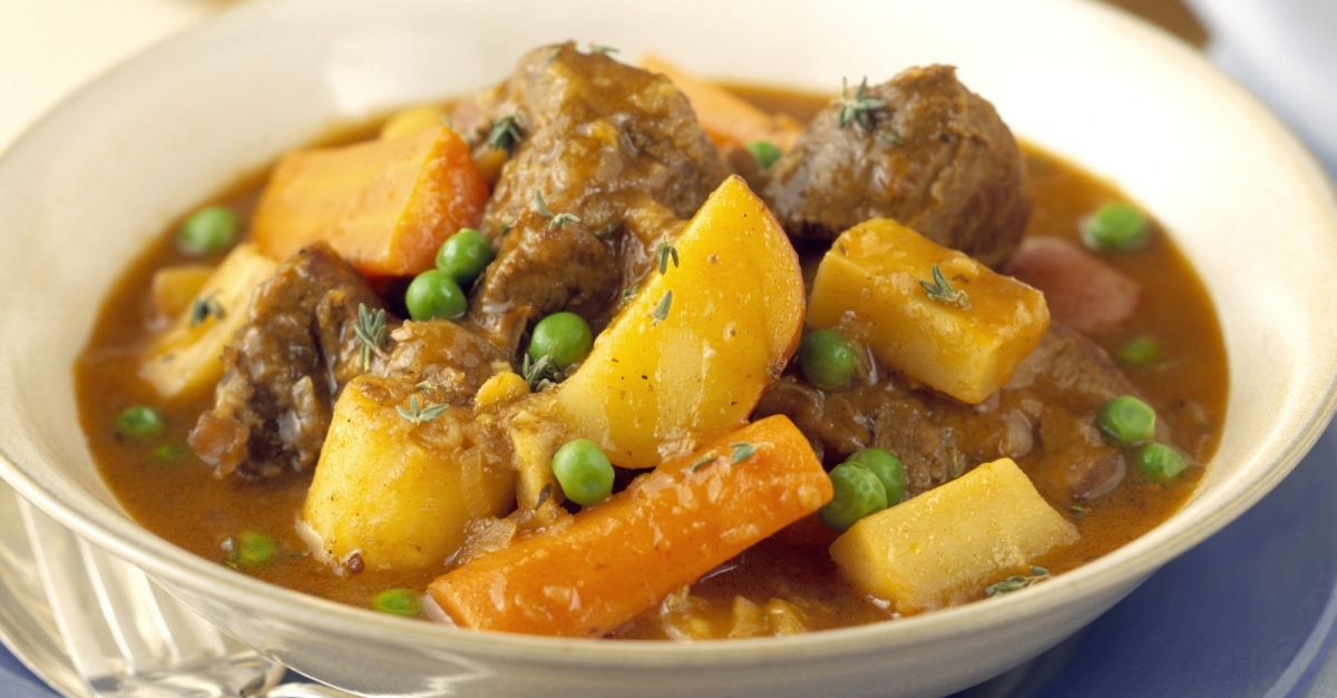Rindfleisch-Kartoffel-Topf Rezept | EAT SMARTER