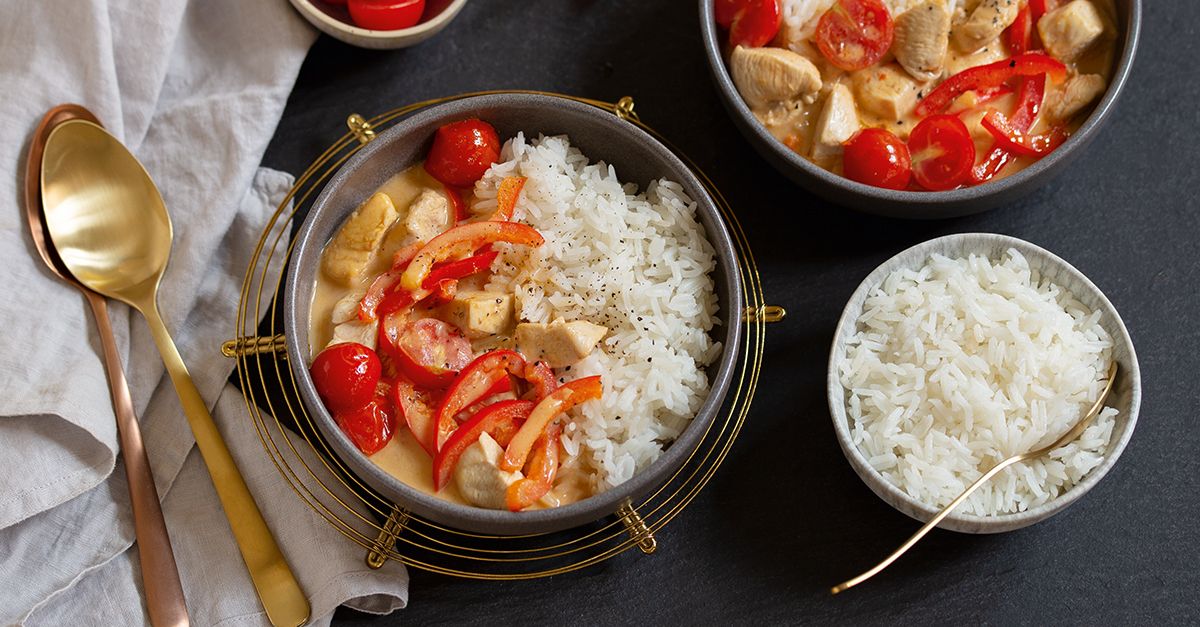 Rotes Thai-Curry mit Hähnchen und Kamalis Rezept | EAT SMARTER