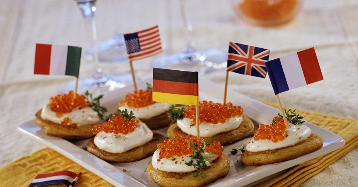 Russische Blinis mit Kaviar Rezept | EAT SMARTER