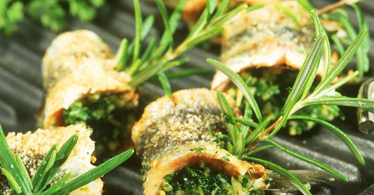 Sardellen mit Kräuterfüllung Rezept | EAT SMARTER