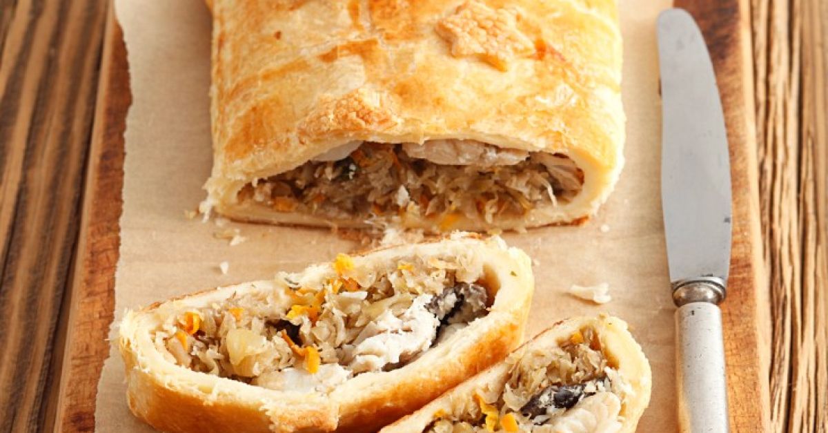 SauerkrautFischStrudel Rezept EAT SMARTER