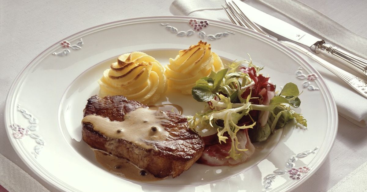 Steak mit Herzoginkartoffeln Rezept | EAT SMARTER