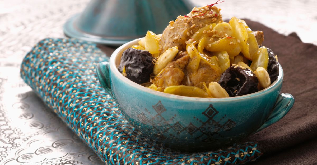 Tajine mit Kalbfleisch und Trockenpflaumen Rezept | EAT SMARTER