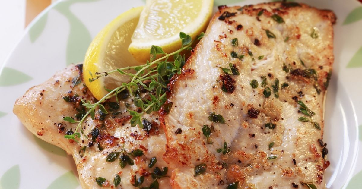 Thymian-Hähnchenbrust mit Zitrone Rezept | EAT SMARTER