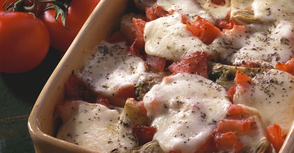 Tomaten-Fenchel-Gratin mit Mozzarella Rezept | EAT SMARTER