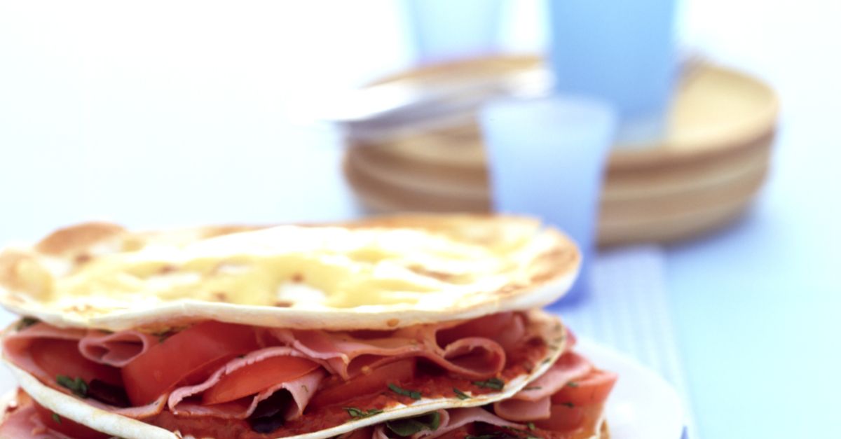 Tortilla-Turm Rezept | EAT SMARTER