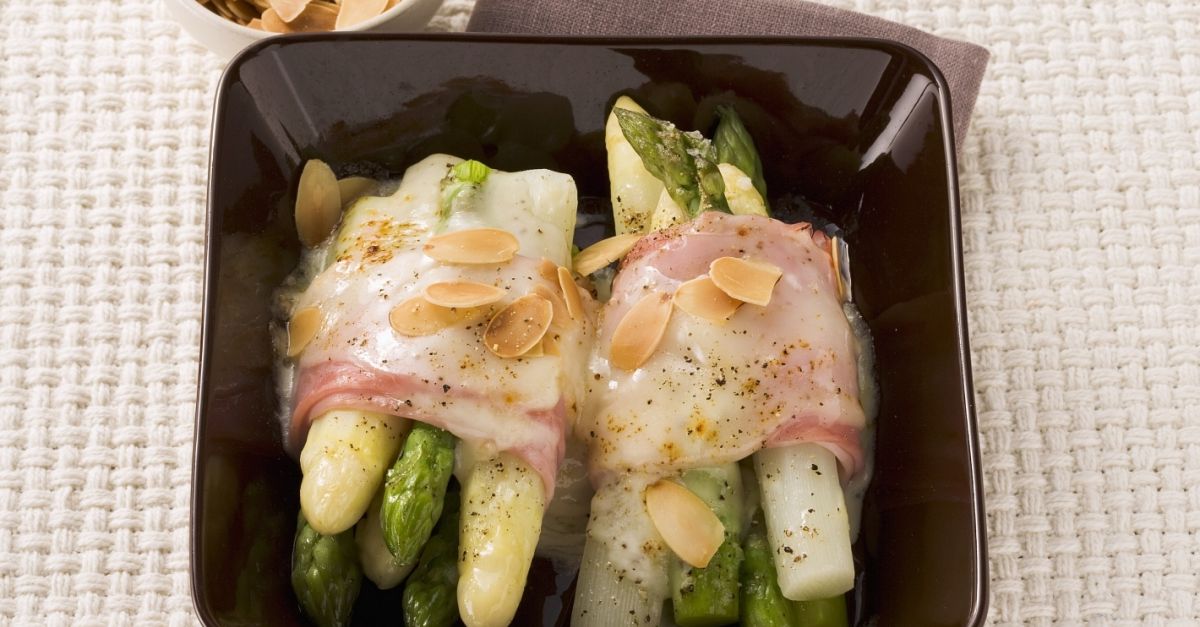 Überbackene Spargelröllchen Rezept | EAT SMARTER