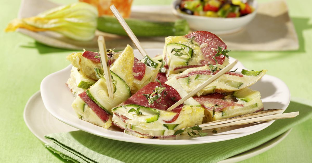 ZucchiniSalamiFrittata Rezept EAT SMARTER