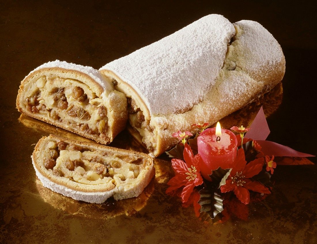 Apfel-Rosinen-Stollen Rezept | EAT SMARTER