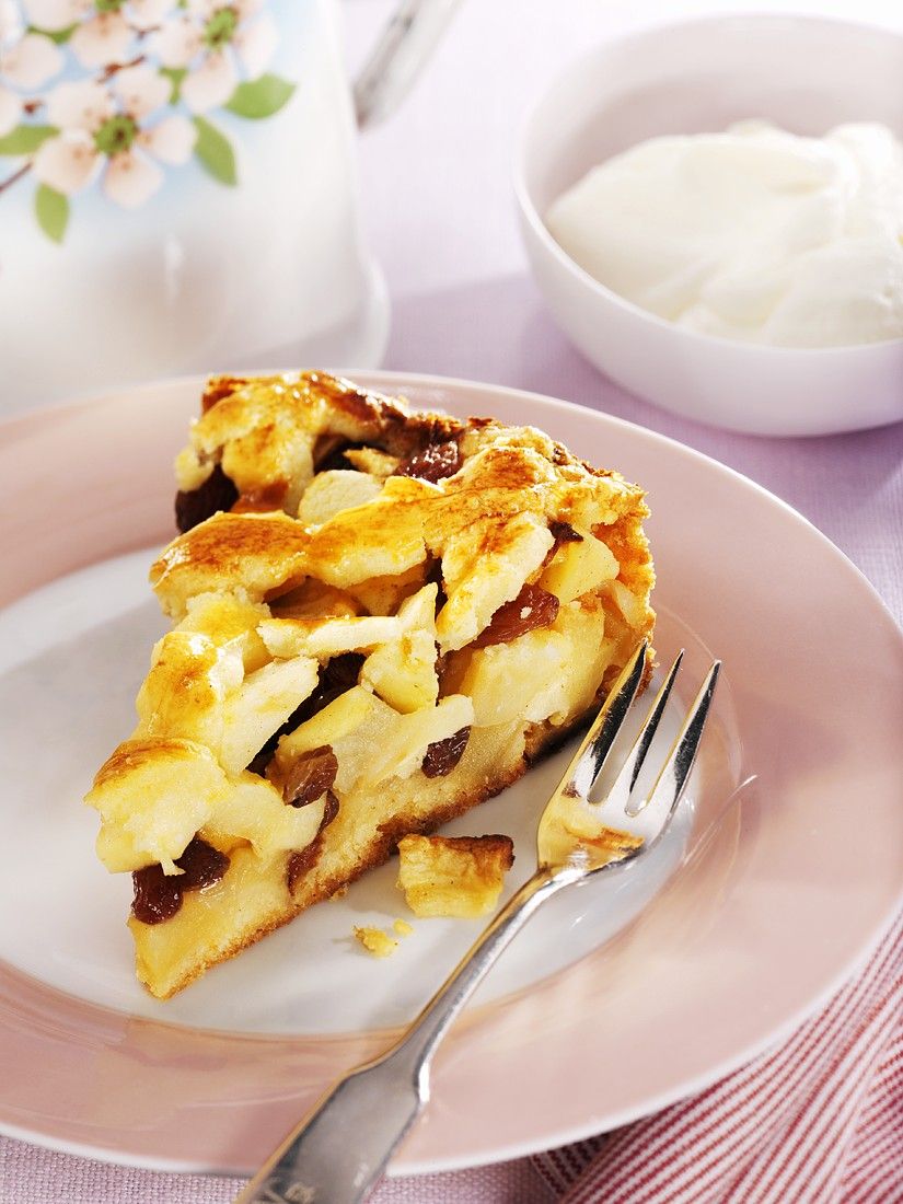 Apfel-Rosinenkuchen