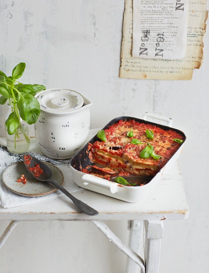 Auberginen-Tomaten-Auflauf Rezept | EAT SMARTER