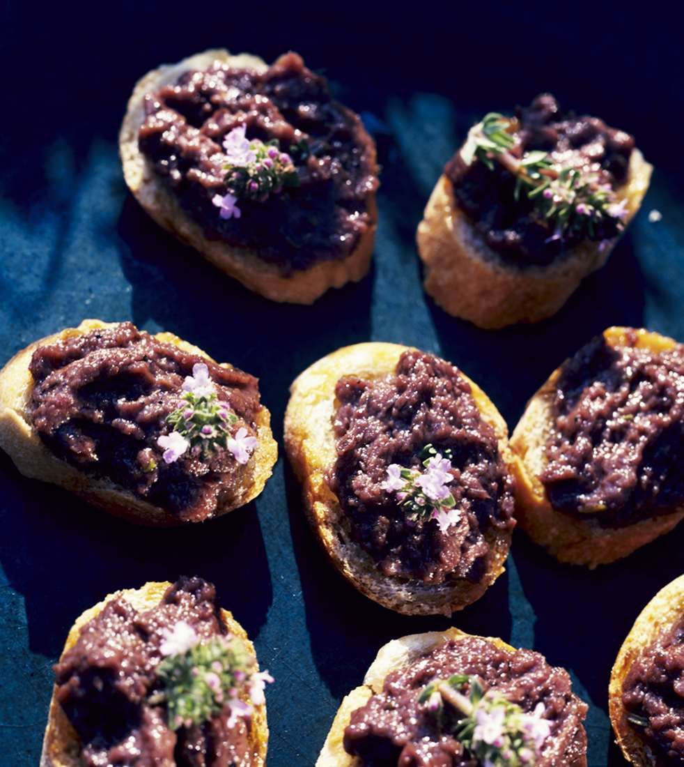 Bruschette mit Sardellenpaste Rezept | EAT SMARTER