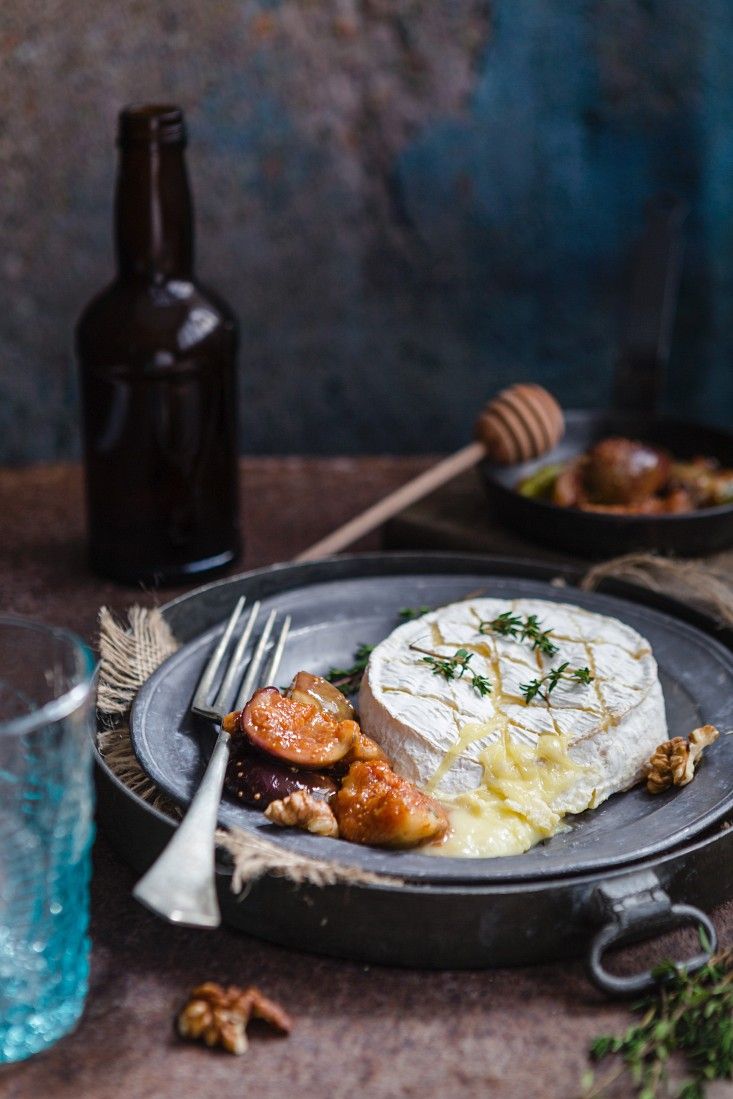 Camembert mit Feigen