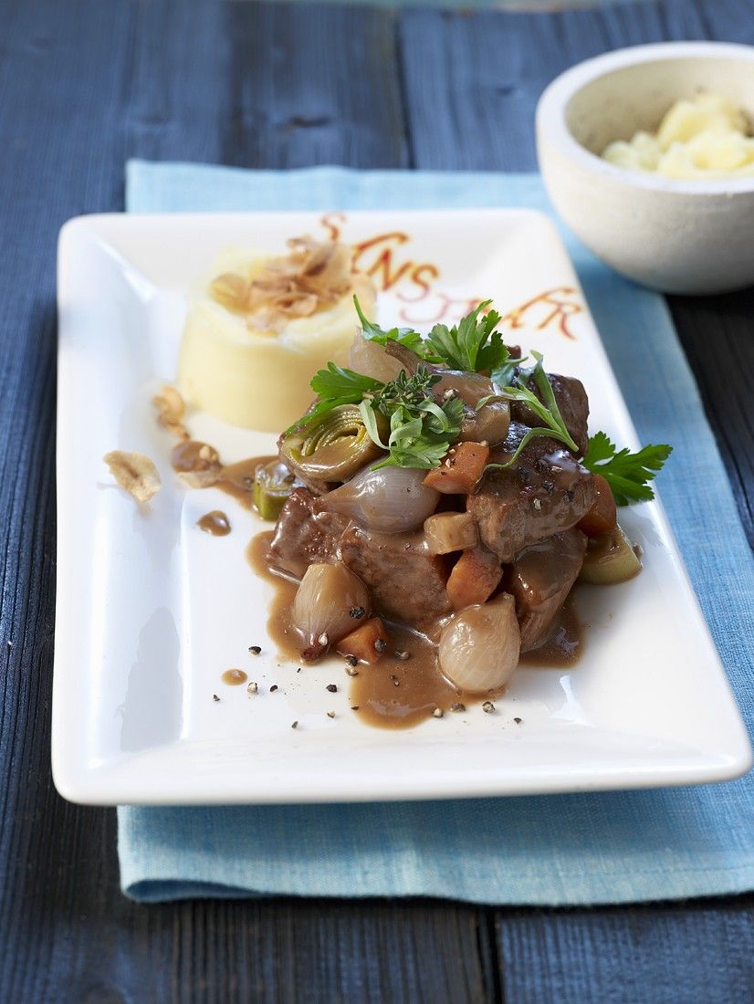 Eintopf mit Rind und Bier aus Irland Rezept | EAT SMARTER