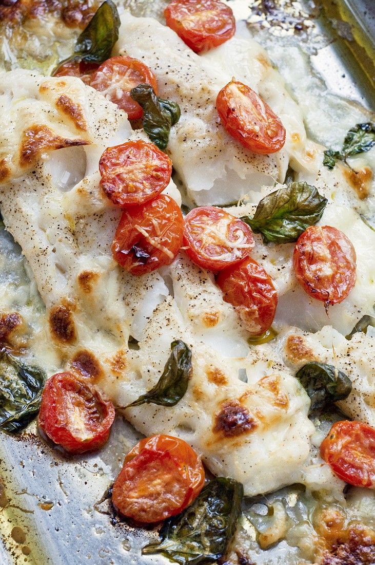 Fisch mit Tomaten und Mozzarella