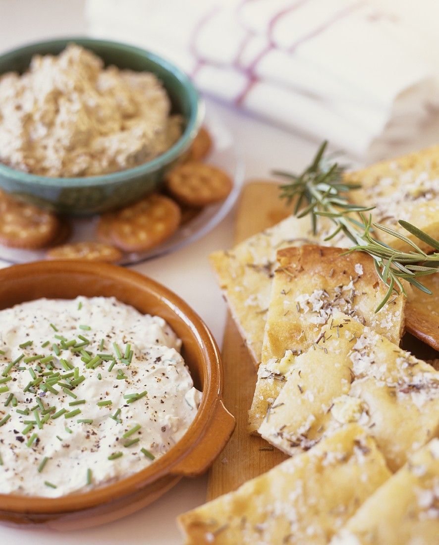 Foccacia mit Dips Rezept EAT SMARTER