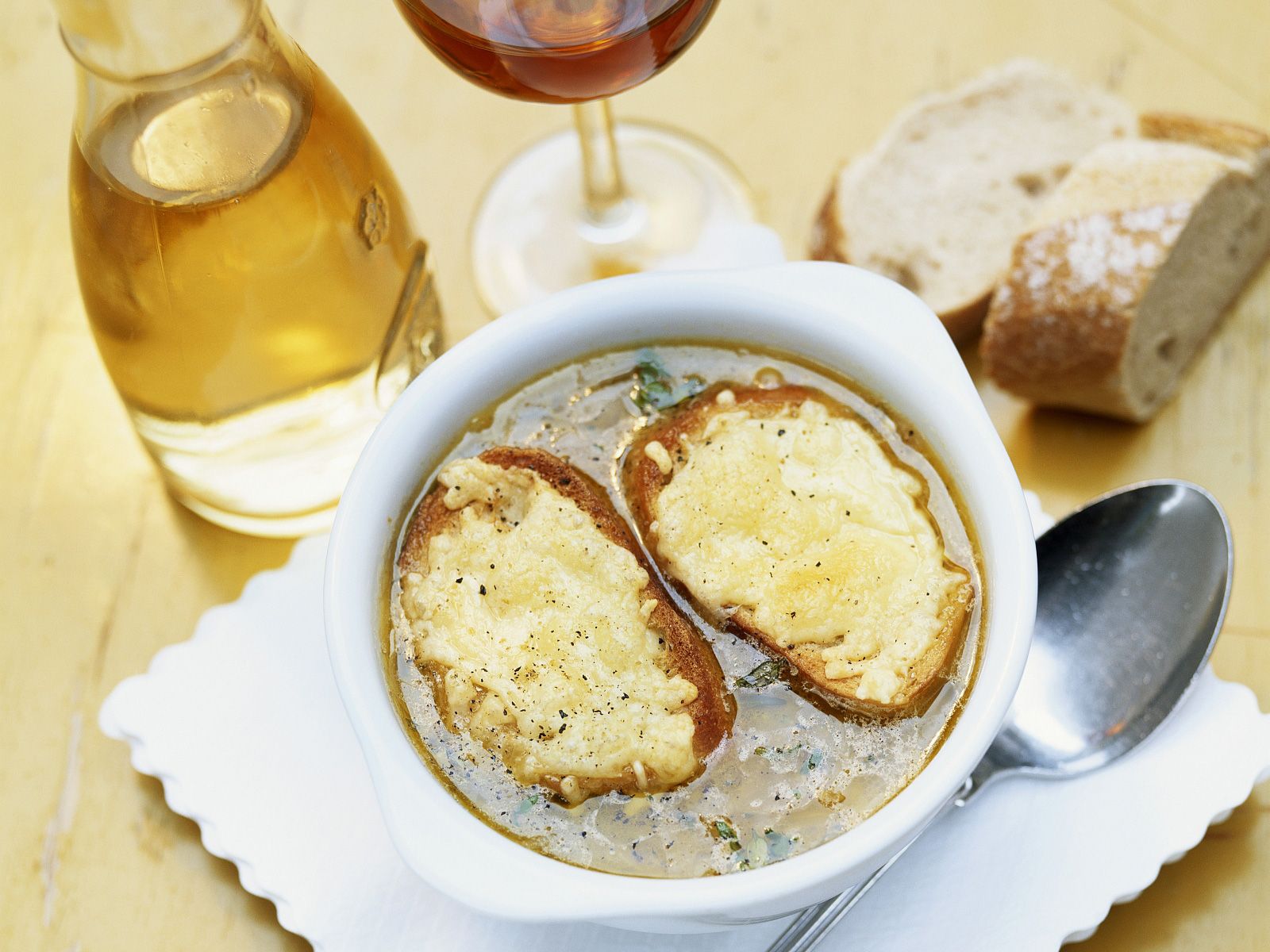 Zwiebelsuppe schlank