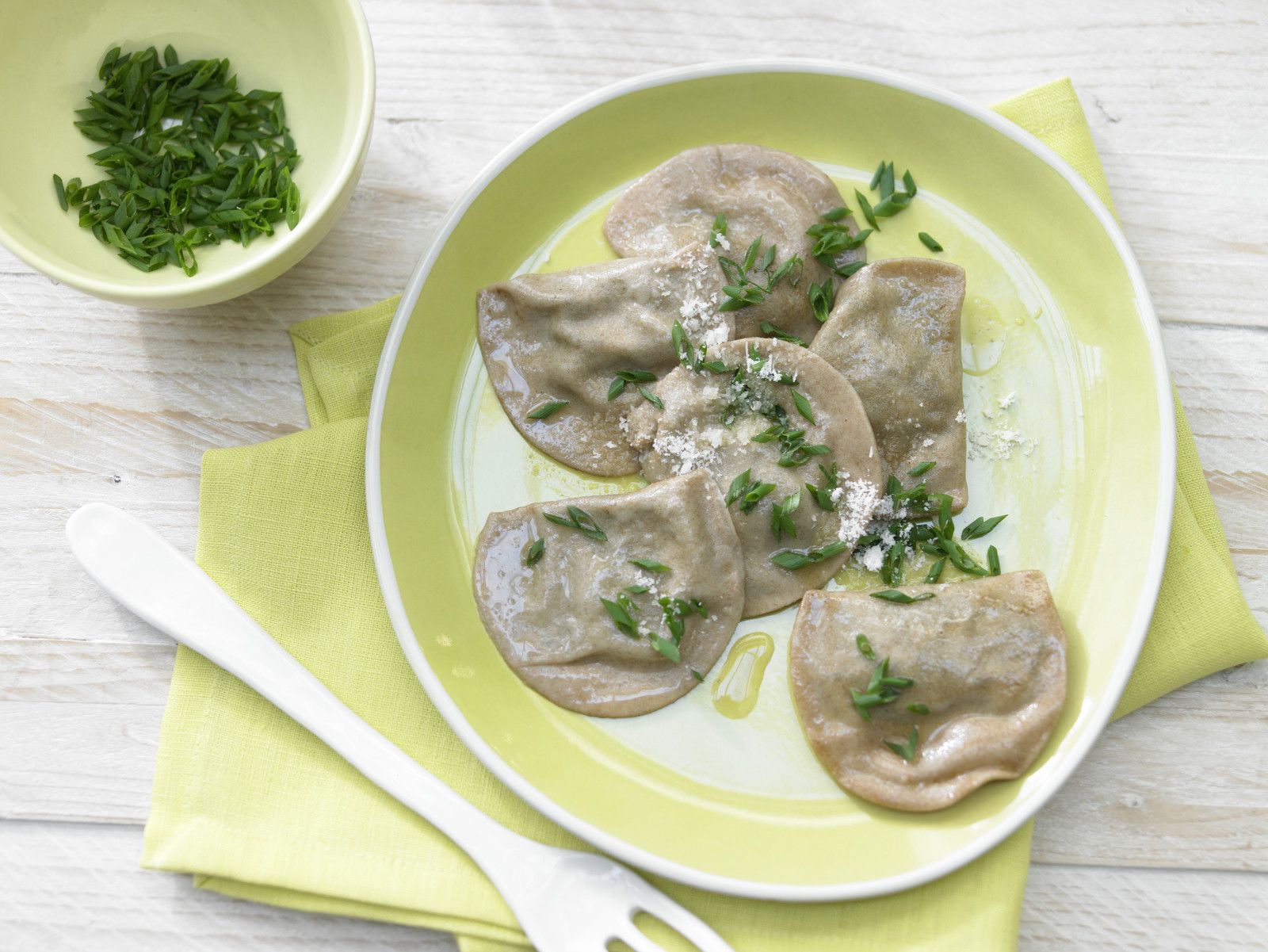 Schlutzkrapfen mit Spinat-Quark-Füllung Rezept | EAT SMARTER