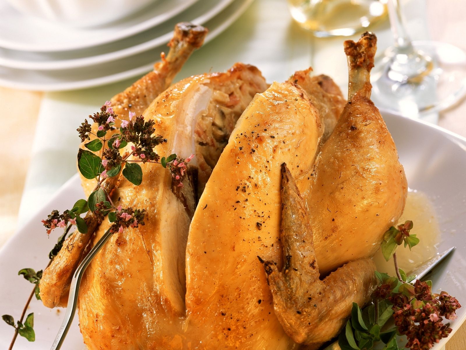 Gefülltes Brathähnchen